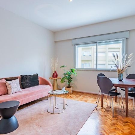 Апартаменти Amazing Duplex - Mid Century Experience & Parking Порту Екстер'єр фото